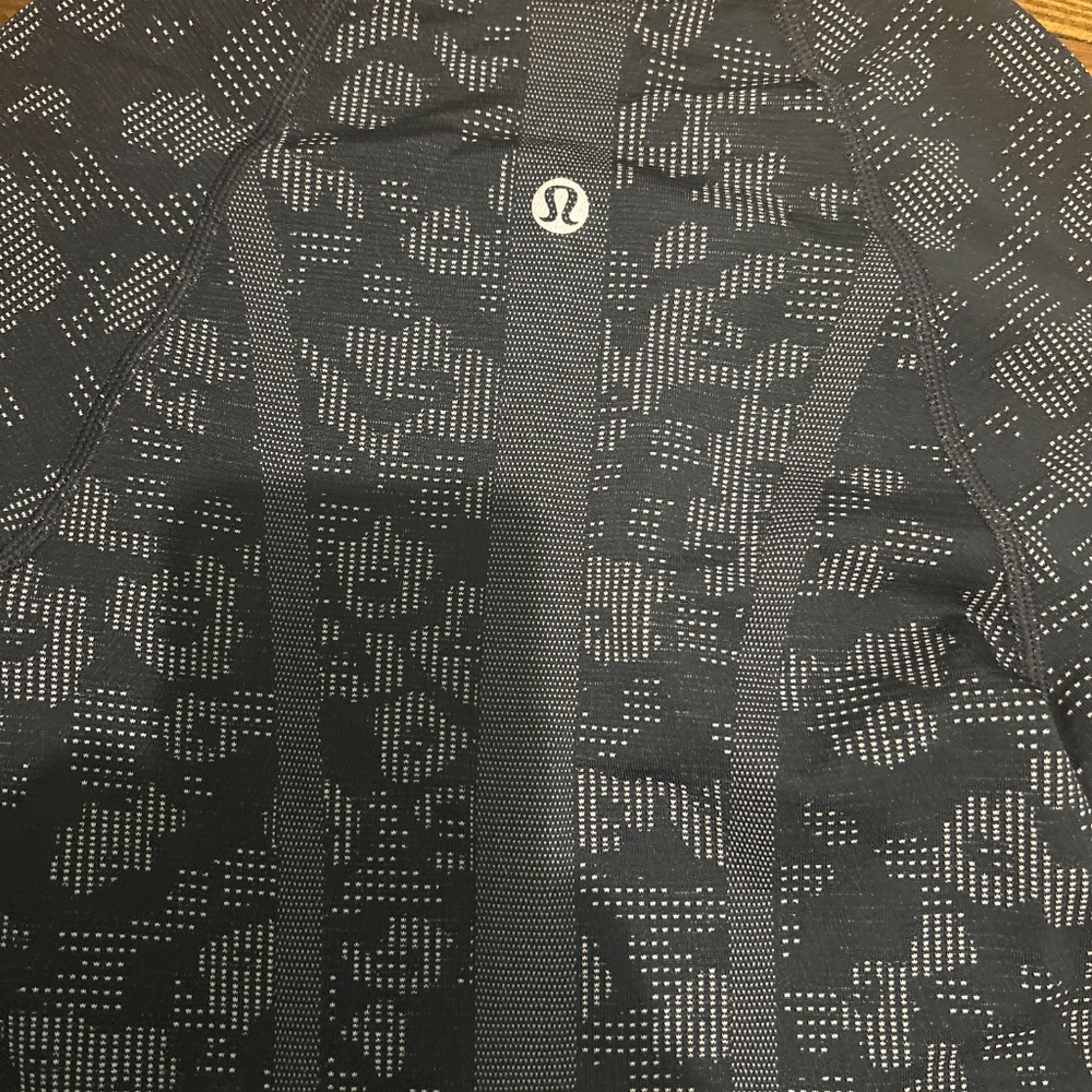 Lululemon Swiftly Tech Long-Sleeve Shirt size 0 navy - Picture 3 of 4